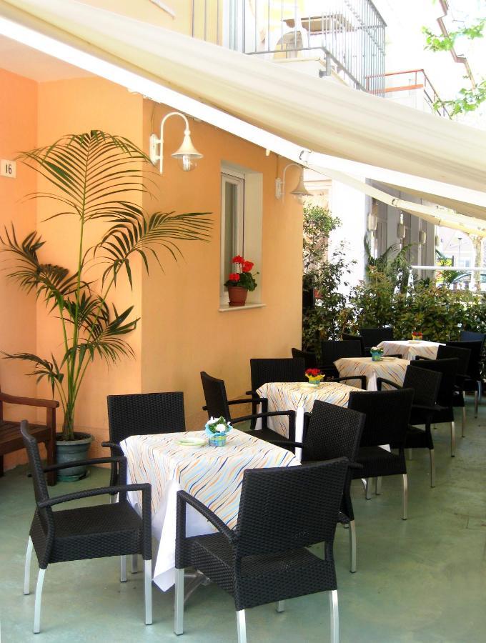 Hotel Silvana Cattolica Luaran gambar